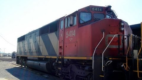 Locomotive Tour: Canadian National C40-8M