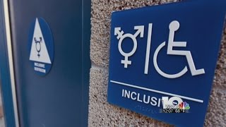 US gives directive to schools on transgender bathroom access
