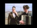 They Might Be Giants - Put Your Hand Inside The Puppet Head