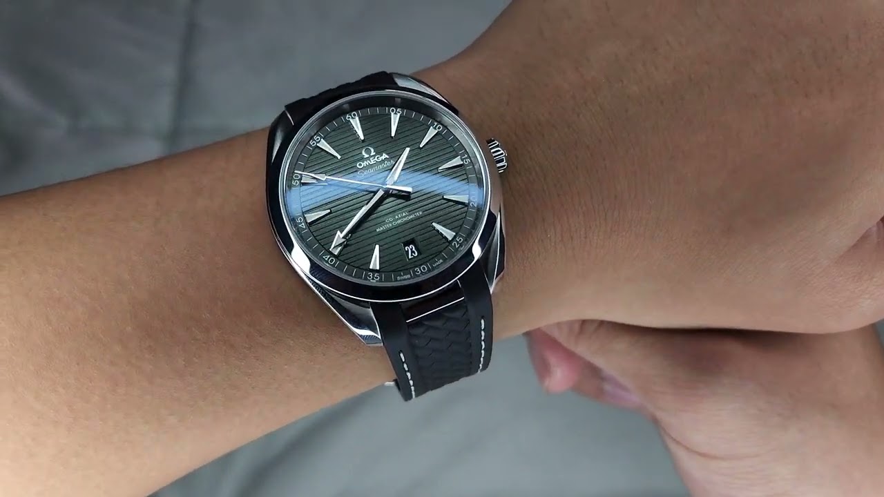 Green Dial Omega Seamaster Aqua Terra Review (220.10.41.21.10.001)