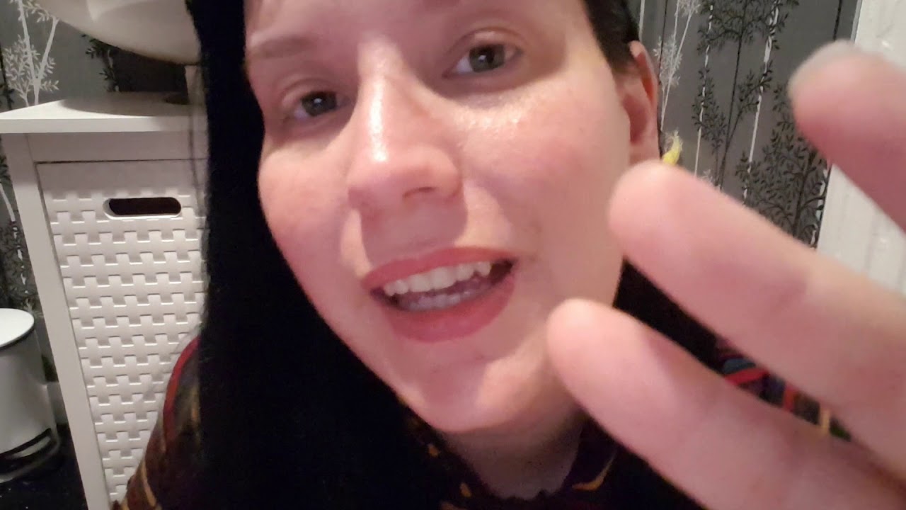 #Asmr - Repeating words - It's ok.. Sksksk .. Shoop .. Tingles  & Hand Movements