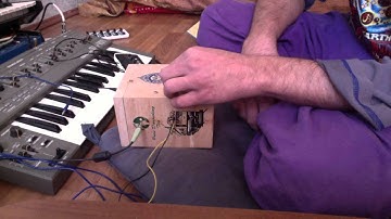 Circuit Bending Chanting Box + integrated Korg Monotron