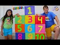 Maria Clara y JP enseñan a contar hasta 10 - Мария Клара и JP учат считать до 10