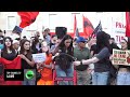Top Channel/ “Duam siguri”, mamaja Martin Canit në protestë: E çova djalin në shkollë, s’u kthye më