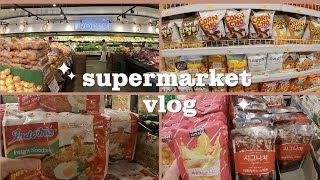 Korean supermarket in Koreatown Los Angeles | grocery shopping vlog | snacks, frozen items, bakery