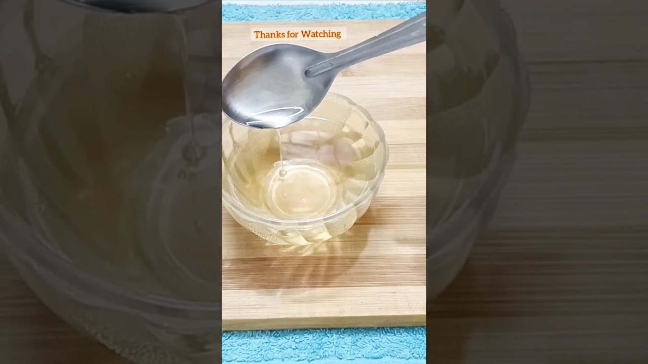 Magic oil that revives dull and dry hair 