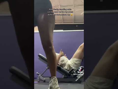 Smelling salts 🤭😂 #shorts #couplecomedy #youtubeshorts #gym #couplegym