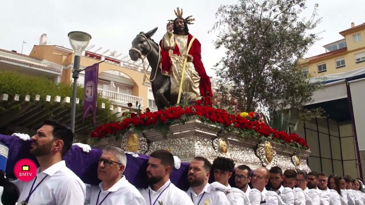 Domingo de Ramos san Pedro Alcántara 2 025 salida en  procesión de la Pollinica  Cofradía de Nuestro