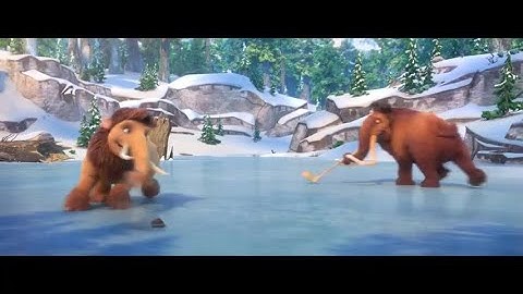 Dad and daughter battle for ice hockey supremacy | Mammoth vs Mammoth (Ice Age Collision course)