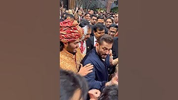 Salman Khan DANCE with Nita Anant Ambani at wedding🔥 #salmankhan #ambaniwedding #viral #nitaambani