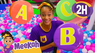 Meekahs Spelling Abcs At Munchkins Indoor Playground Blippi And Meekah Kids Tv