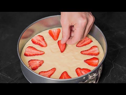 إنه لذيذ للغاية لدرجة أنني أطبخه كل يوم أفضل كعكة فراولة