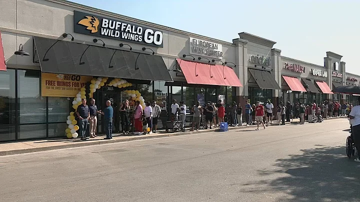 Buffalo Wild Wings GO opens near UofL campus