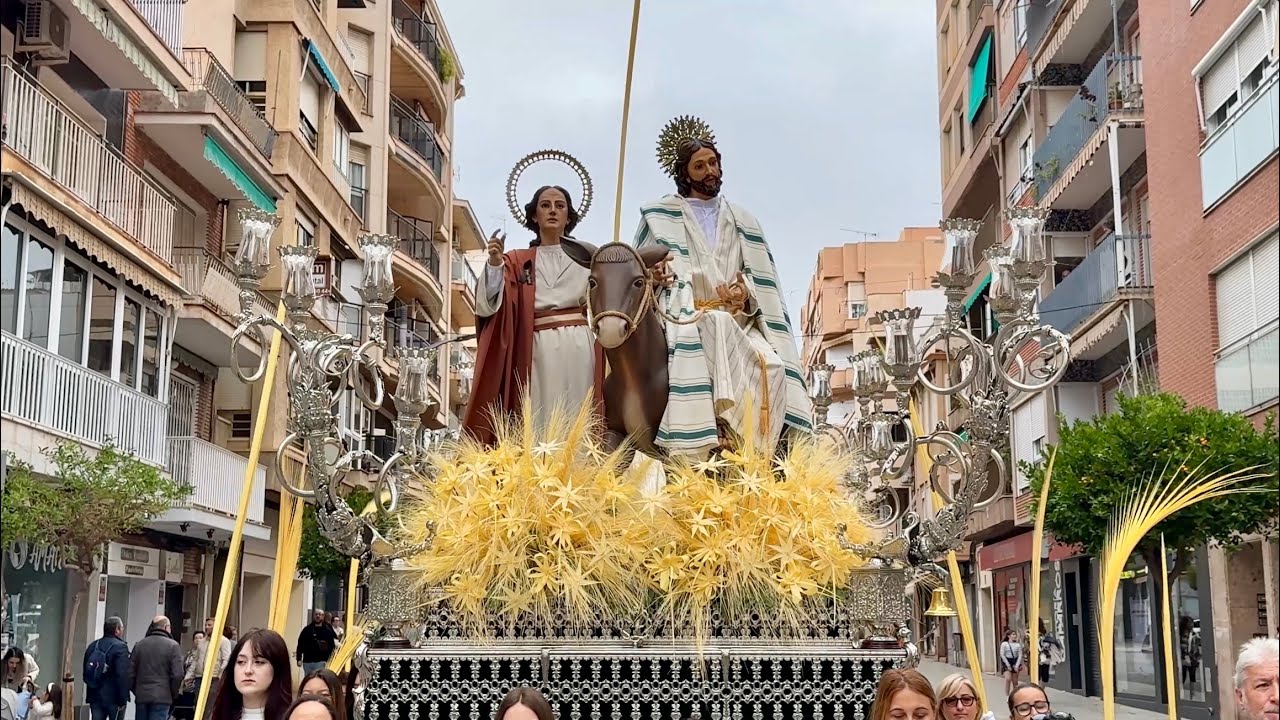 Procesión de las Palmas en el Domingo de Ramos aguileño