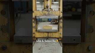 Hydraulic Press vs 2KG Gold Bar Crush in Slow Motion💛🔥 #Shorts