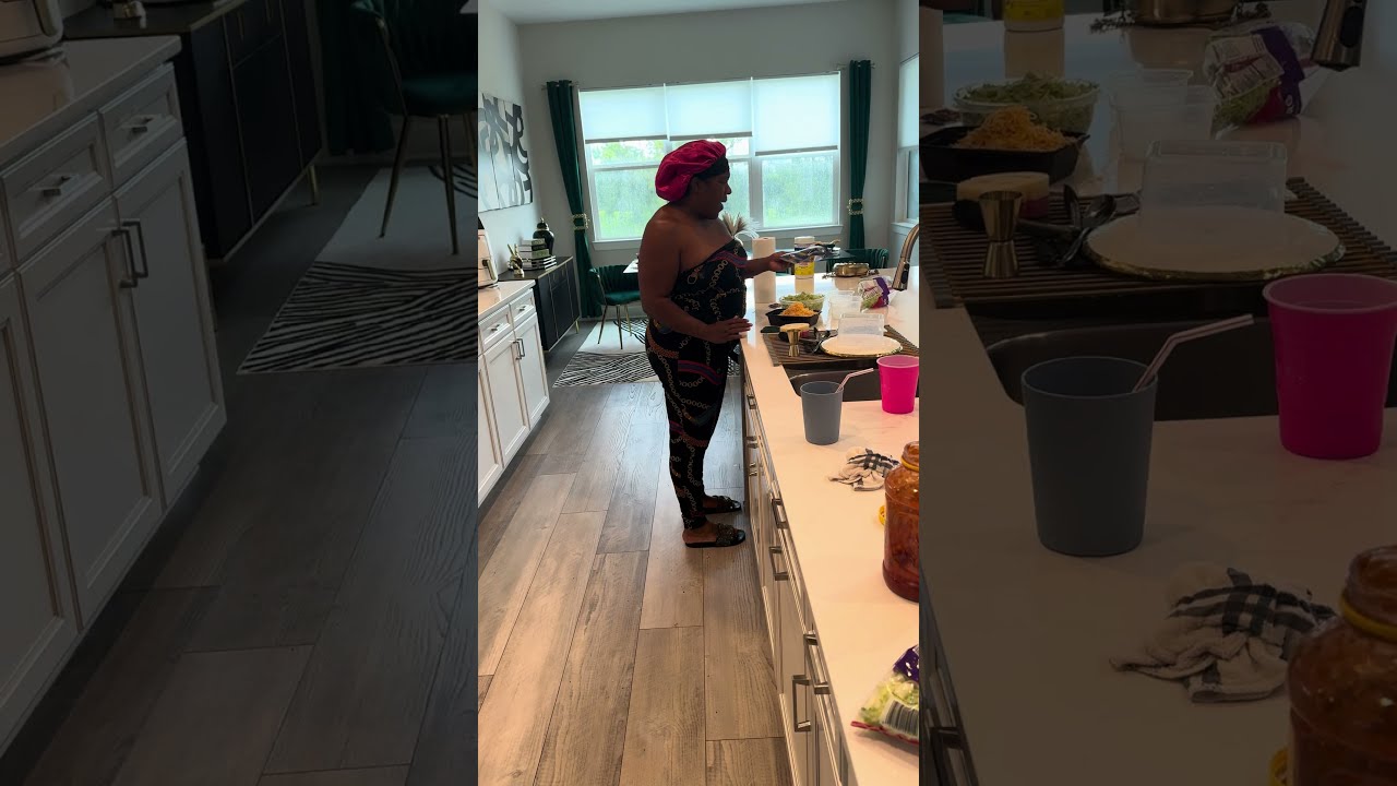 Mom Cooking And Her Daughter Walked In POP This Watch Til End Shorts