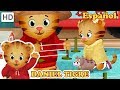 Daniel Tigre en Español 🐄 Jugando en la Granja | Videos para Niños
