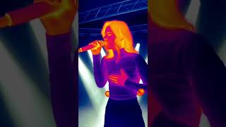 Thermal Concert Comedy: Singer's Hilarious Stage Oops!#ThermalCamera #ConcertFails #FunnyMoment #Ai