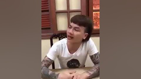Khá Bảnh khóc tại cơ quan điều tra