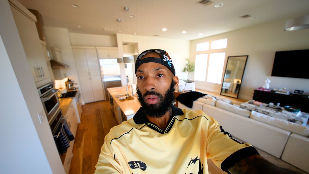 Я наконец-то переезжаю! Новости из жизни + вопросы и ответы | Видеоблог DWHO