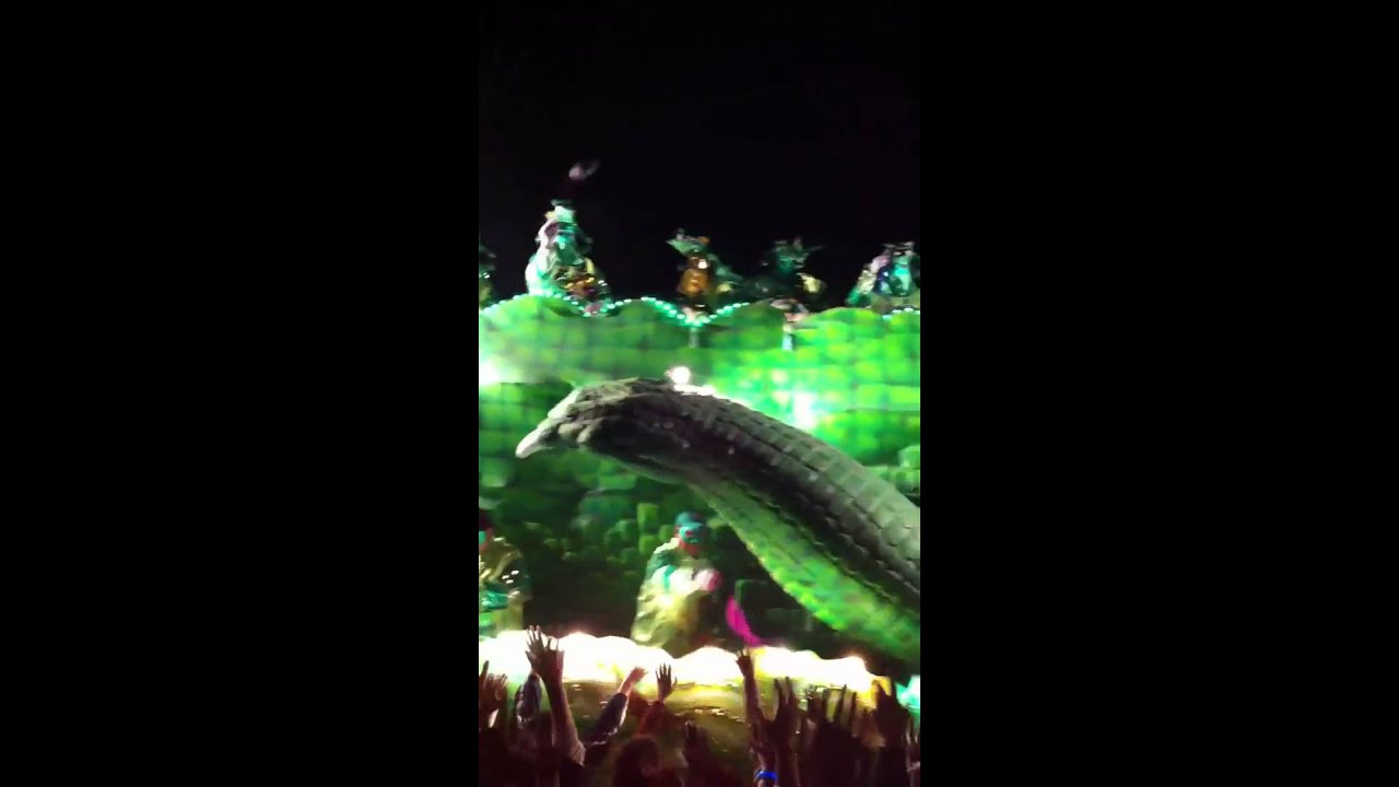 Bachagator Float