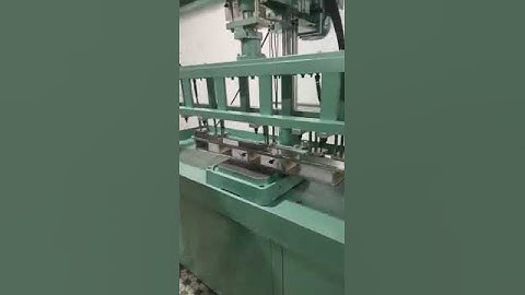 Semi-automatic round pipe drilling machine