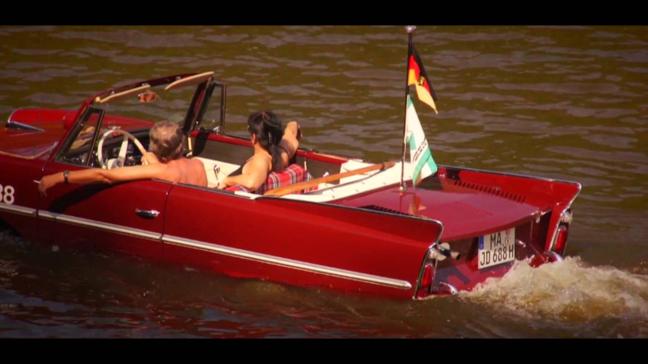 AMPHICARS im Neckar