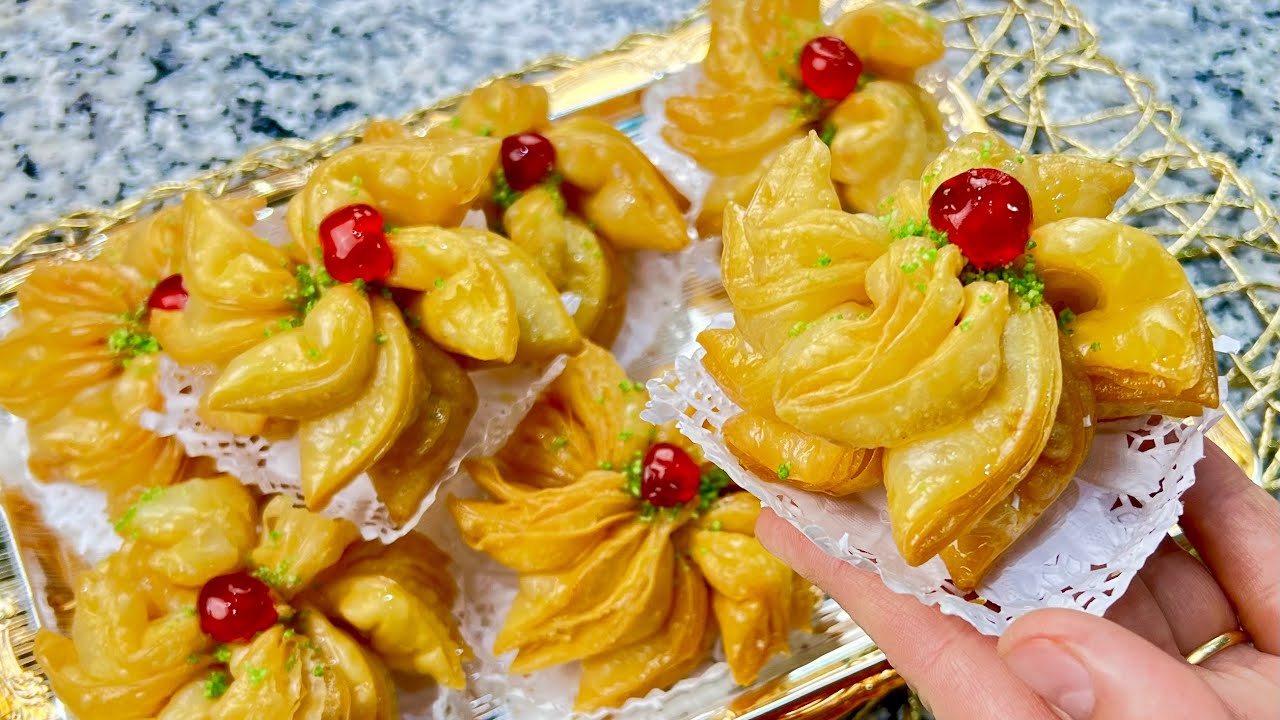 جديد 2026/ قريوش الوردة مكمل قرايتو بشكل جديد بدون الة التوريق مورق ومقرمش وبنين