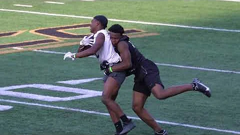 Andre Cade Bus Tour Highlights