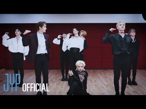 Stray Kids(스트레이 키즈) "소리꾼(Thunderous)" Dance Practice Video (Vampire ver.)