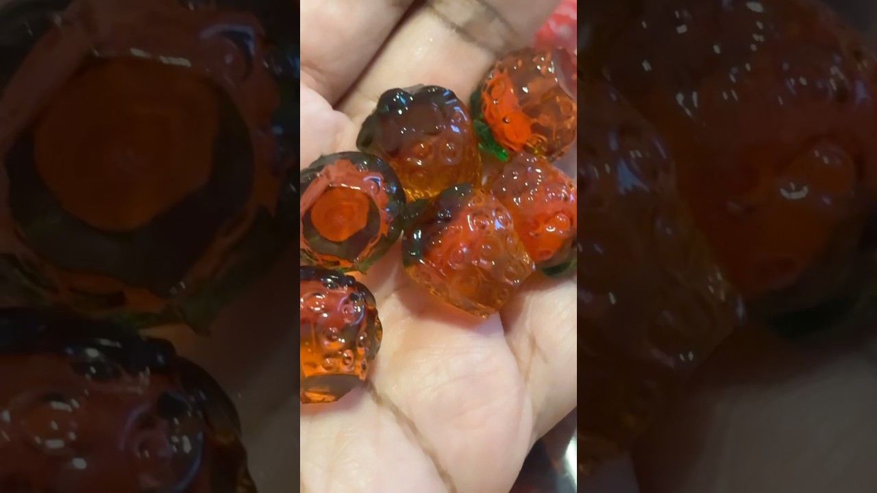 Fruit Gummy Candy Strawberry Juice Filled Burst 3D 