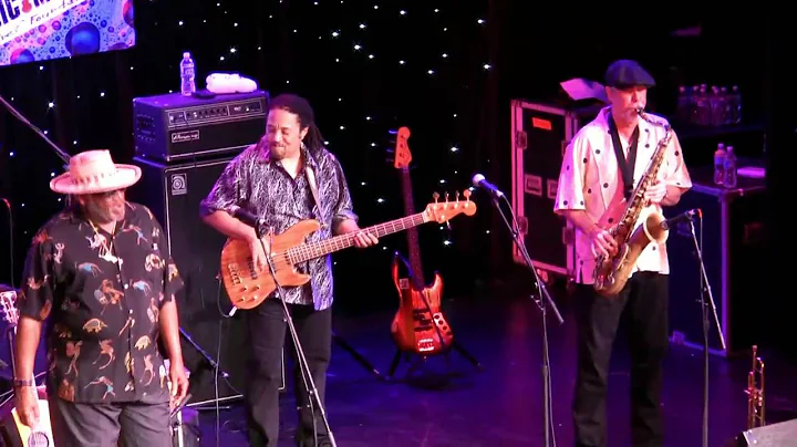 Taj Mahal LRBC 2010 "Hoochie Coochie Coo"