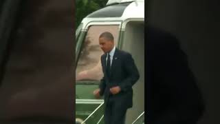 Obama forgets to salute 2013.#uspresident #potus #usiranrelations #usashorts