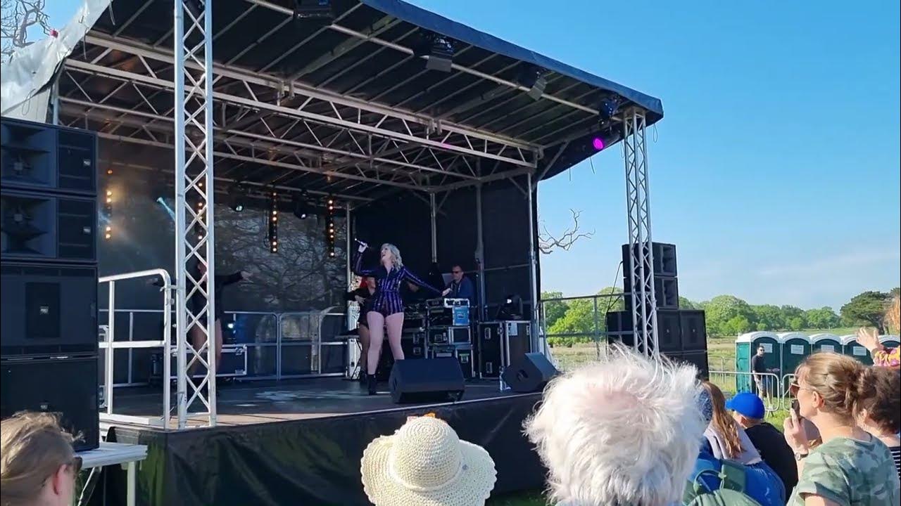 Taylor Swift Tribute Act Exeter Balloons & Tunes Festival 2022 YouTube