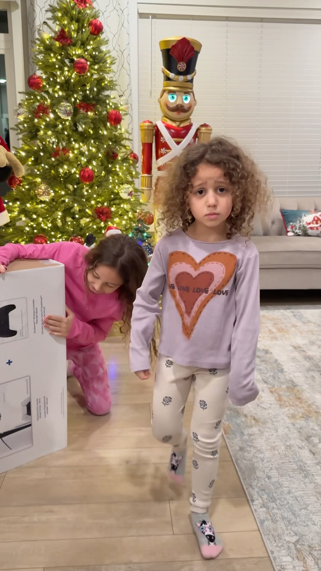 The good sister- Sierra shares her PlayStation 5 with sister Rhia- Sharing is caring ❤️