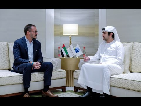 مكتوم بن محمد يستقبل الأمير رحيم آغا خان في إكسبو 2020 دبي