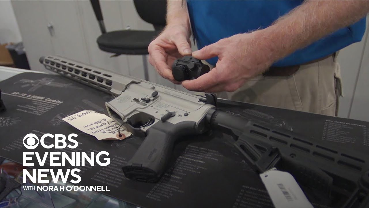 Top Democrats push for renewed assault weapons ban