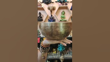 Thumbnail of 528 Hz Singing bowl sound meditation with an antique Himalayan Mani bowl🕉#shorts