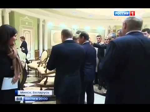 ЛУКАШЕНКО НЕ ДАЛ ПУТиНУ ПОДОДВИНУТЬ СТУЛ + ПУТИН ПОЖАЛ РУКУ ПОРОШЕНКО