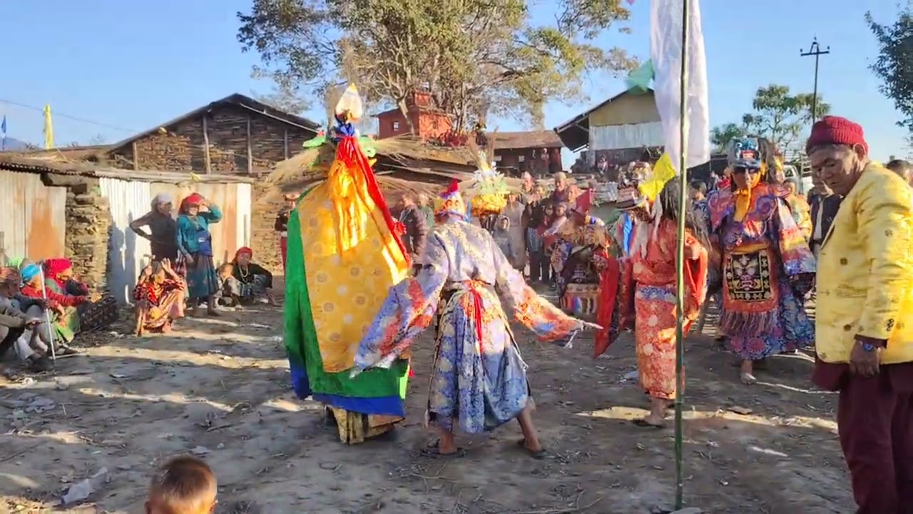 Thuli aama ko gewa lama nach