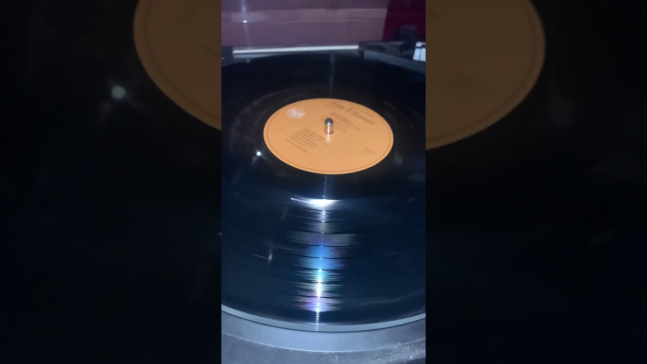 Watch Listening To The 50 Greatest Hits By Elvis Presley On Vinyl on YouTube Watch Listening To The 50 Greatest Hits By Elvis Presley On Vinyl on YouTube