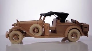 Cadillac-Vintage Model Car arcurio® All arcurio® Oldtimer Models are handmade. The wood employed is carefully selected and matched according to the individual ...