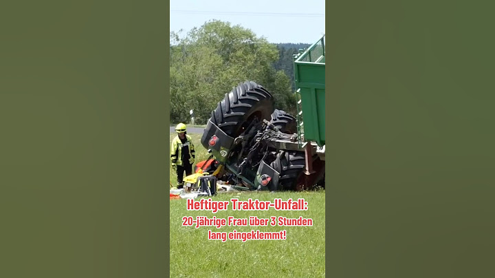Heftiger Traktor-Crash: Junge Frau 3 Stunden eingeklemmt - Feuerwehrkran im Einsatz! 🚜🚒 #shorts