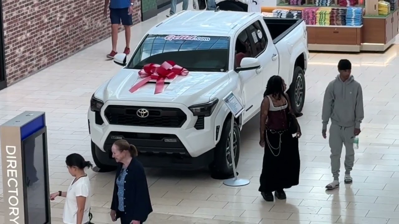 Экскурсия по торговому центру UTC Sarasota, вверху и внизу торгового центра