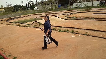 Serpent SRX8 EVO Nitro buggy @ STR, first run.