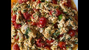 Scrambled Eggs with Tomatoes and Fresh Herbs - Qe Kib Nrog Txiv Lws Suav Liab
