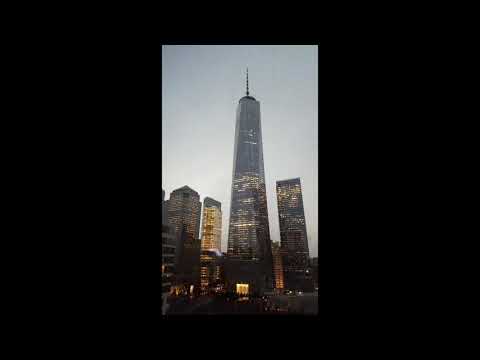 Lightning Strikes One World Trade Center