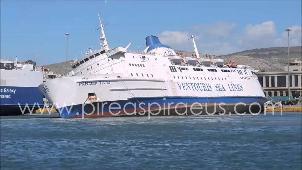 Upd Unbelievable Docked Ferry Boat Is Sinking Inside The