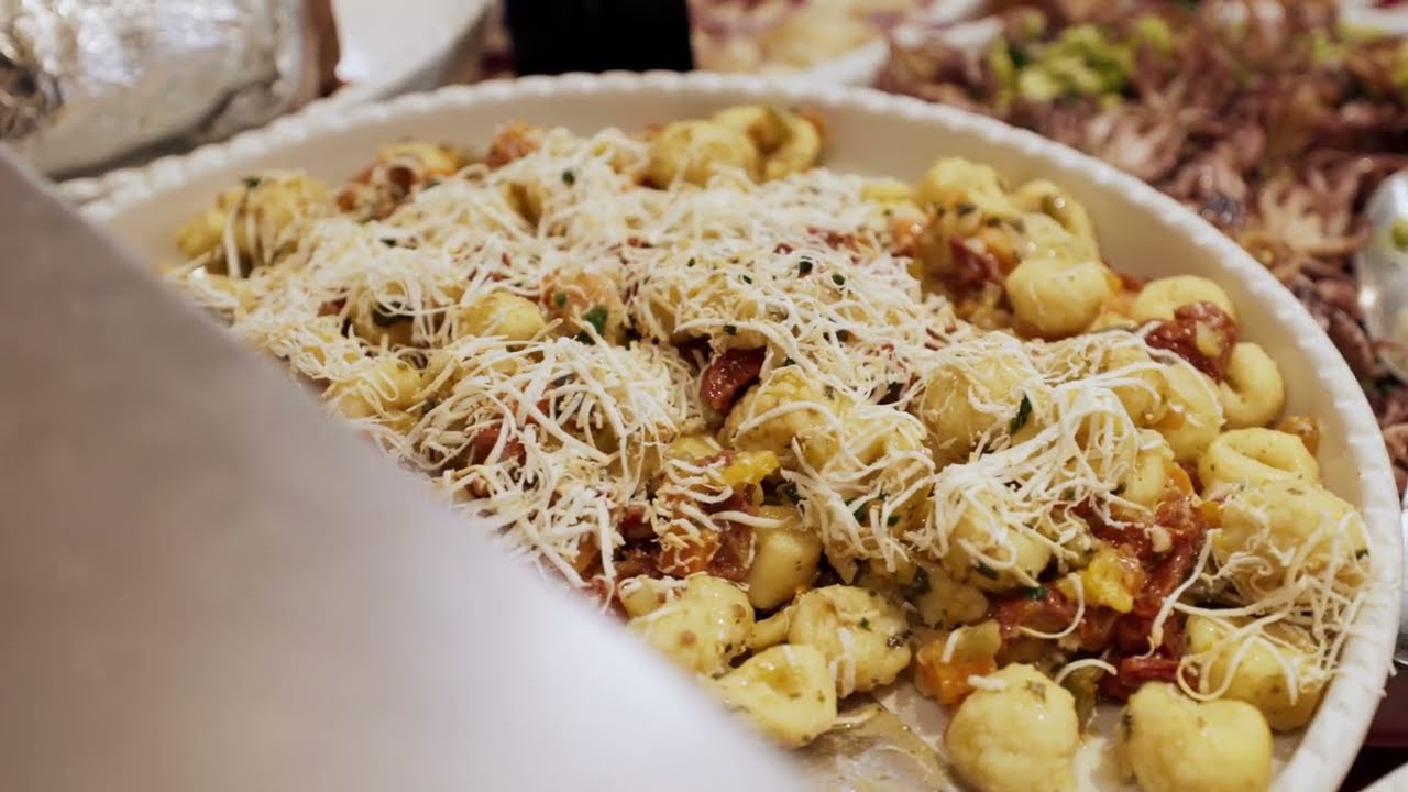 STORIE DI CRESCITA - UNO SGUARDO AL REPARTO CUCINA