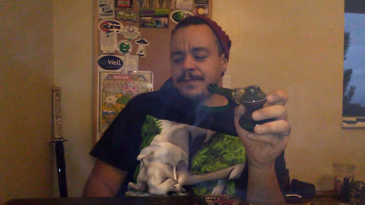 White Bubba Flower Review from LivWell!